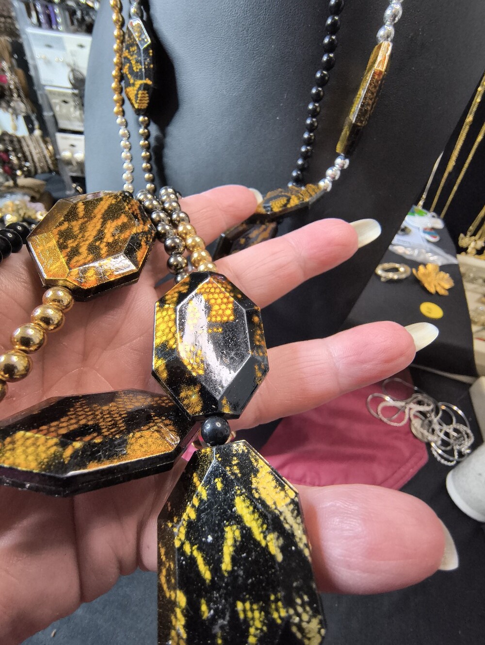 Vintage 90s Leopard Print Acrylic Necklace Earrings Set Long Statement Piece - Picture 10 of 11